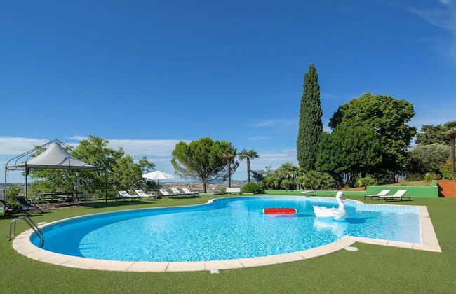 Splendid Villa in Macerata With Pool & Views - Foto 32
