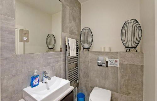 Modern Stylish Spacious 1BR Duplex - Foto 15