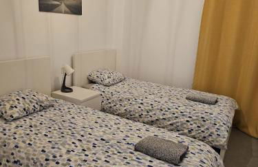 Modern seafront flat with a private garage - Foto 2