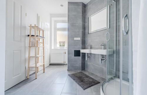 XXL Apartments - Große Gruppen - 3-4 Zimmer - WiFi - Nähe Leipzig - Photo 13