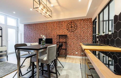 Loft Magnan - PARKING - idéal couples -BEACH -TRAM & Supermarkets - New & Confort-AC - Foto 6