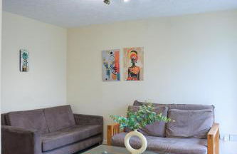 Modern 2 Bed Sleeps 6 near O2 ExCeL Enjoy river views and easy access to the IFS Cloud Cable Car Features 2 bedrooms plus a sofa bed for 6 guests - Foto 1