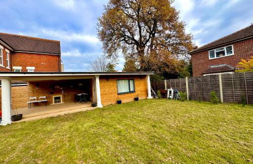 Lux 7 Bedroom residence - Photo 23