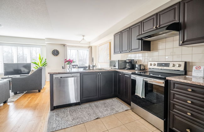 New 3BR Townhouse, Minutes to Niagara Falls and Brock University by GLOBALSTAY - Foto 16