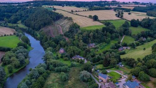 cosy cottage on banks of River Wye - Foto 2