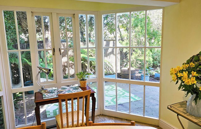 Cheerful Cottage set in Beautiful Garden - Foto 5