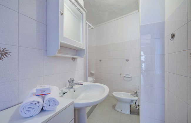 Lidia’s Lodge Apartment - Photo 9