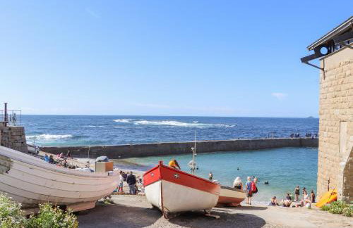 Harbour Studio - Photo 27