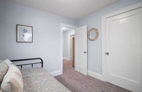 4 Bed 2 Bath Walk to Lakewood Restaurants and Shops - Foto 40