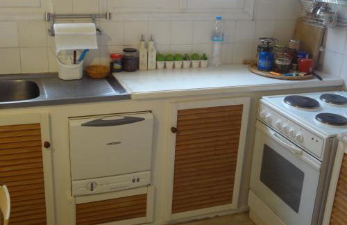 In front of the Beach. - Photo 15