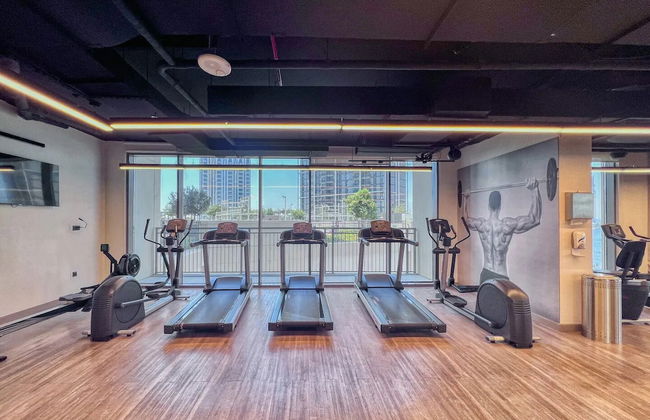 Bright 2BR in top Creek Rise Tower - Foto 19