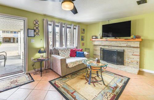 Less Than half Mi to Beach Access and Pier OBX Getaway - Foto 1