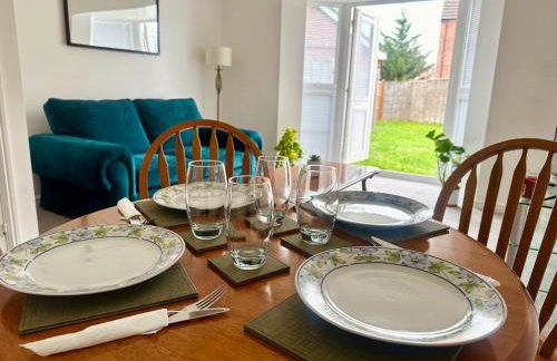 Stylish Townhouse -3 bed, work stay, Free Parking-Kingsway - Foto 18