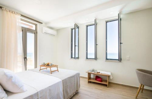 Beachfront Nymphes Aigli with Private Pool, Children Area & BBQ - Photo 28