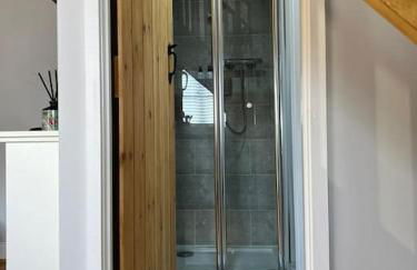 The Shack - Thatched Self Contained Annex - Photo 22