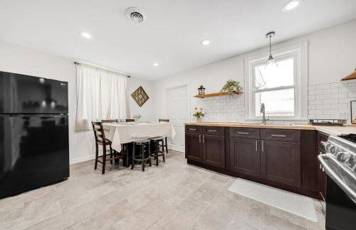 Cozy Buffalo Getaway Minutes to Downtown & Bills Stadium - Foto 12