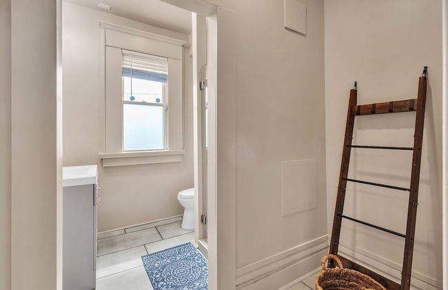 Cozy Renovated 19th Century Home, 5 Min to OSU! 3 Bedroom Home by Paula - Foto 27