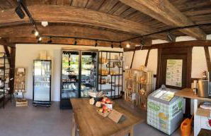 FERIENHOF KATZENMAIER, Bauernhof- und Familienurlaub am BODENSEE, großzügig wohnen, MESSENAH und teils BARRIEREFREI, Spielangebot für drinnen und draußen, Parkplatz am Haus, gute ÖPNV-Anbindung - Foto 2