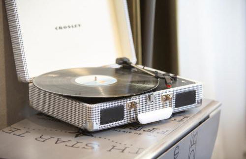 Cozy Bungalow Hot Tub & Fire Pit, Walk Downtown - Foto 15