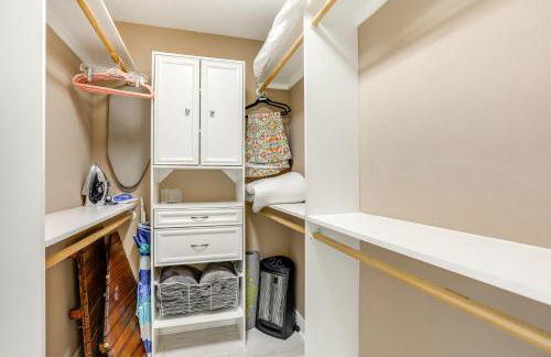 Jupiter Cottage with Patio, Gas Grill and Fire Pit! - Photo 14