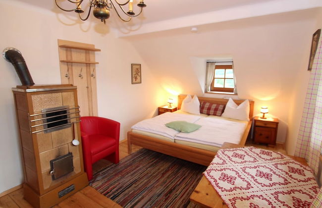 Peaceful Cottage Near Ski Area in Gmund - Photo 9