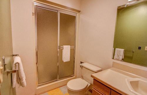 Hot Tub & Game Room in Large Ocean Front Home! Second Story - Foto 19