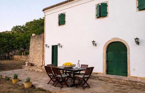 'Perithyron', Konstantina's House, Old Perithia - An Authentic stone Retreat in Corfu's most Historic Village - Photo 16