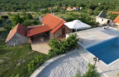 Patakun holiday home for 5, with heated pool - Foto 15