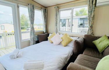 Haven Holiday Home at Kent Coast Allhallows - Photo 14