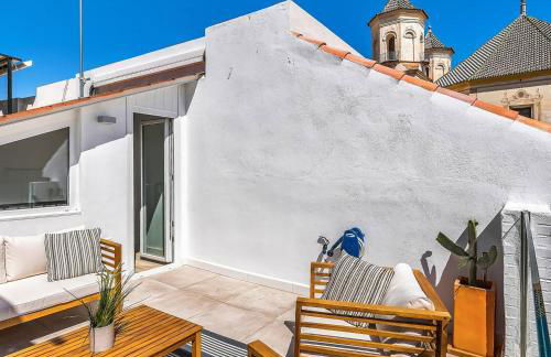 Private Sunny rooftop house in Malaga old town, walk everywhere - Photo 1