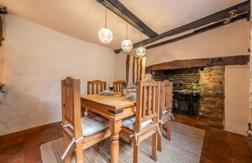 Medieval cottage in rural village - Duke's Lodge - Photo 13