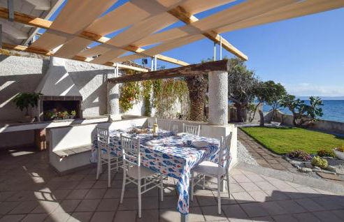 3 Bedroom Lovely Home In Gizzeria Lido - Photo 12