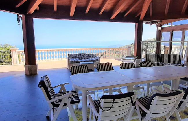 Divine Holiday Home in Giosa Marea with Sauna & Hot Tub - Foto 62