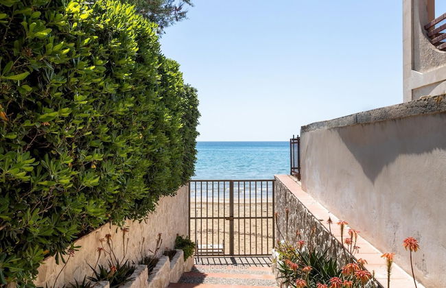 Baia Delle Sirene in Noto - Foto 10