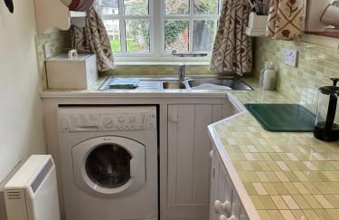 2 bedroomed cottage near quay - Foto 22