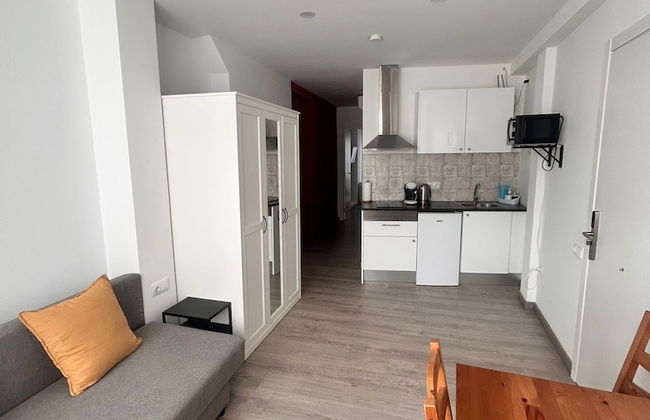 APARTAMENTOS APARTACO - Photo 30