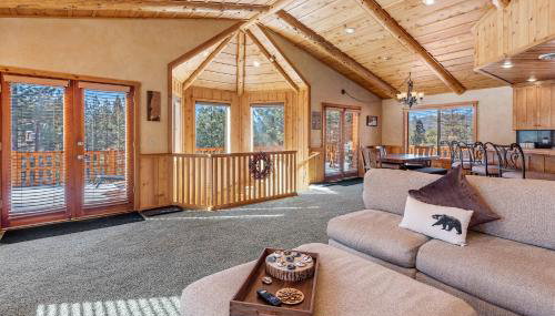 Ursa Major Retreat - minutes to the slops with incredible mountain views! - Foto 3