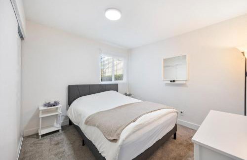 Modern Downtown Escape Sleeps 10 - Foto 12