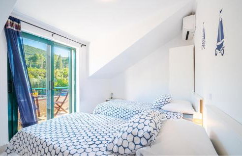 Beautiful Home In Pupnat - Photo 31