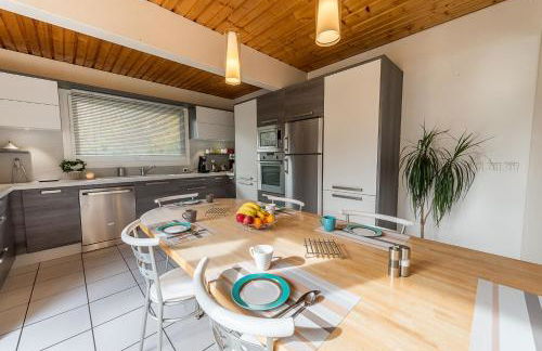 Maison Lacustre - Maison contemporaine avec vue panoramique sur le lac d'Annecy - Foto 14