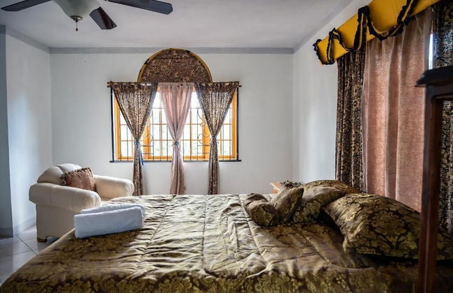 BurgAnn Villa - Photo 3