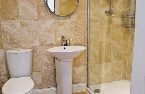 The Larches - Photo 10