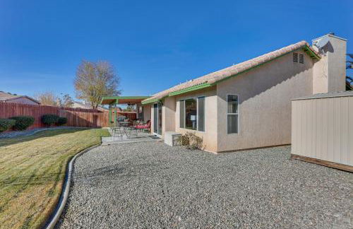 Victorville Home with Fenced Backyard and Patio! - Foto 25