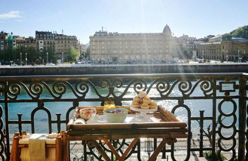 Deluxe Apt-Views to historic Maria Cristina Hotel - Foto 8