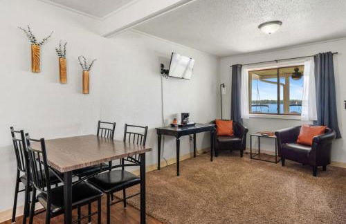 Fife Lake Lodge Multi-level Suite with Lake Views - Foto 13