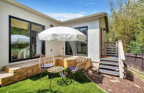 The Quaint Cardiff Hideaway with Pak N Play - Foto 26