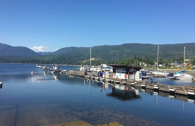 B - Sechelt Private Coastal Home - Photo 27