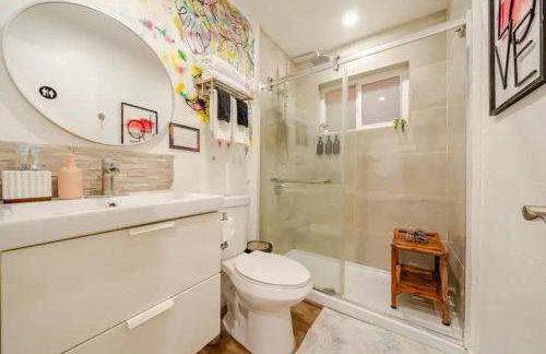 Stunning Little Havana Suites Close to airport, Calle Ocho, Brickell, Wynwood and the Beaches - Free Parking - Foto 43