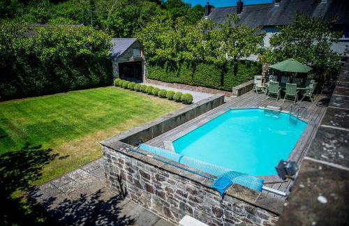 Great House - A Grand Georgian Retreat with Heated Outdoor Pool - Photo 17