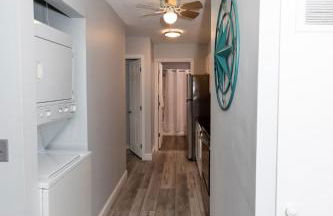 Modern Condo Central Huron Boat Basin Area - Foto 36